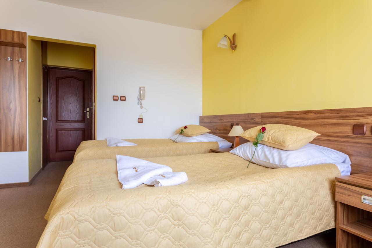 Hotel Goralski Raj Nowy Targ Dış mekan fotoğraf