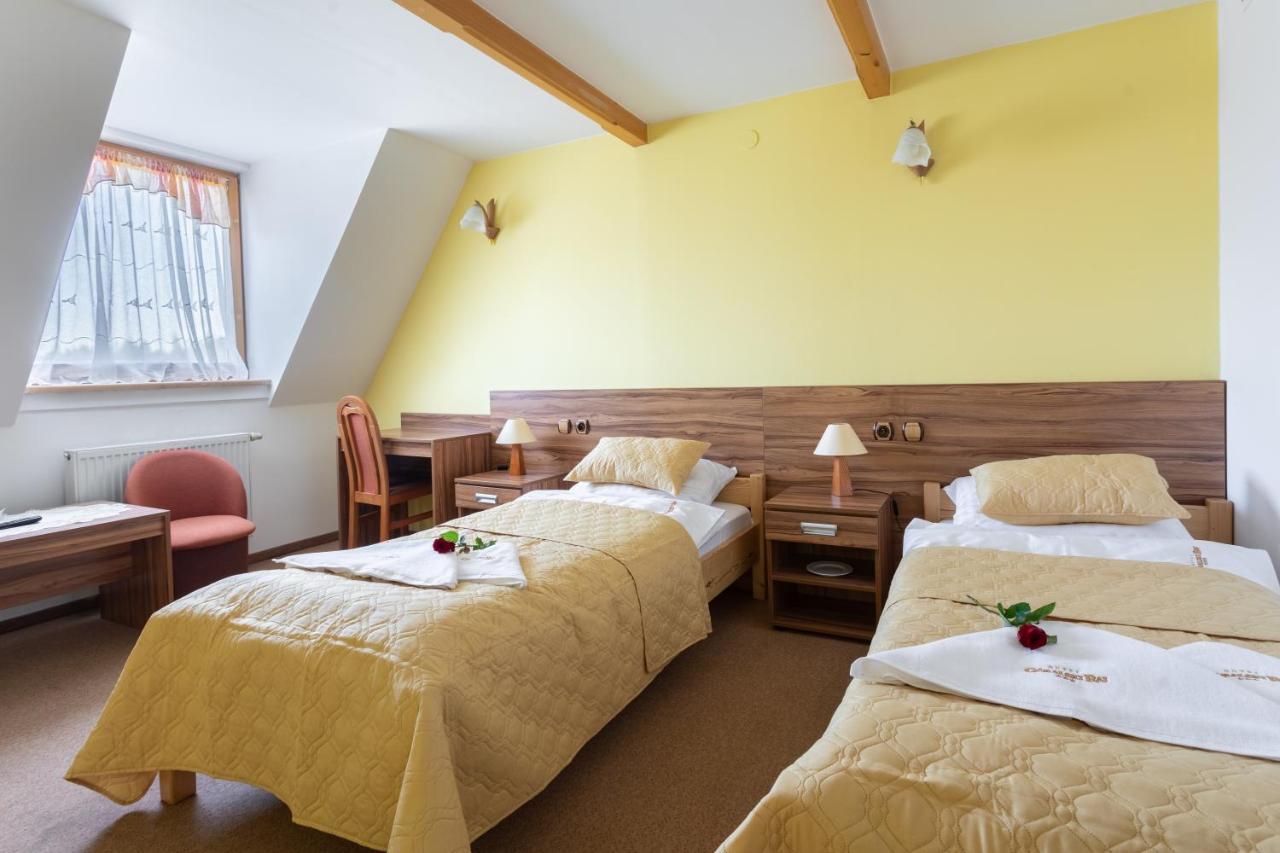 Hotel Goralski Raj Nowy Targ Dış mekan fotoğraf